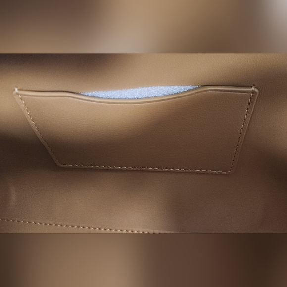 Coach Swing Zip Honey Brown - Picture 13 of 13